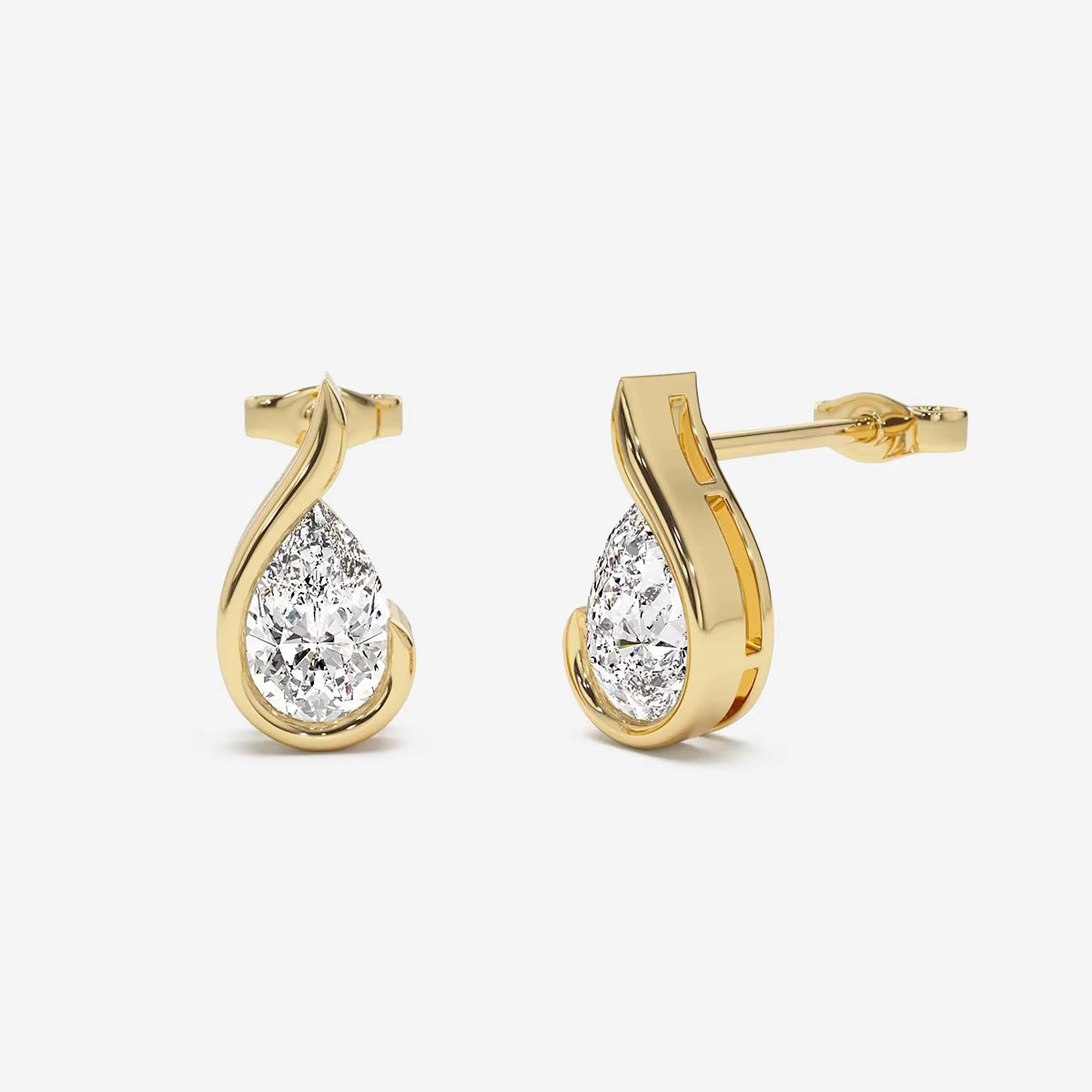 Aveline Stud Earrings | Gold